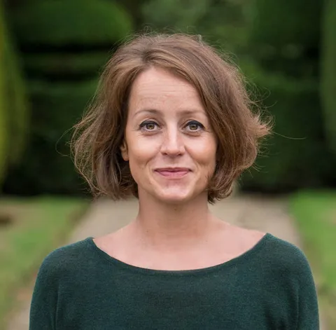 Faenia Moore, psychotherapist